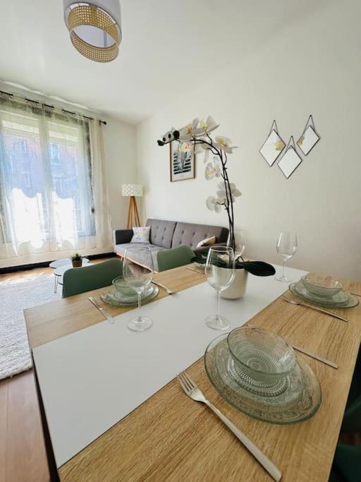 Apartament Le Moderne Charleville-Mézières Zewnętrze zdjęcie